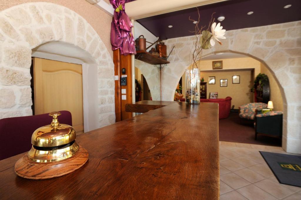 Logis Hotel Des Grands Vins Fleurie Dış mekan fotoğraf